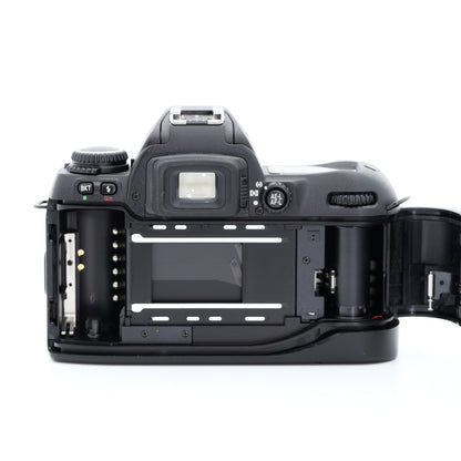 Nikon F80D フィルムカメラ ニコン Fマウント
