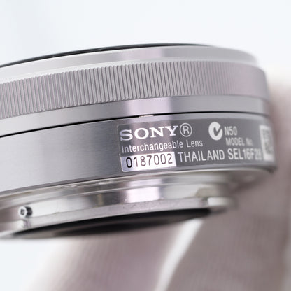 SONY E 16mm F2.8 SEL16F28 レンズ ソニー Eマウント