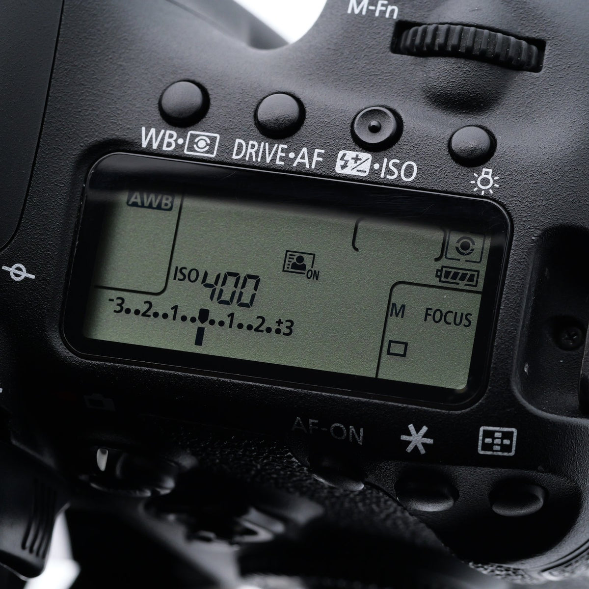 Canon EOS 7D MarkII デジタル一眼レフ キヤノン EF/EF-Sマウント