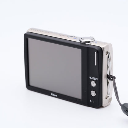 Nikon COOLPIX S230 ソリッドシルバー コンパクトデジタルカメラ ニコン