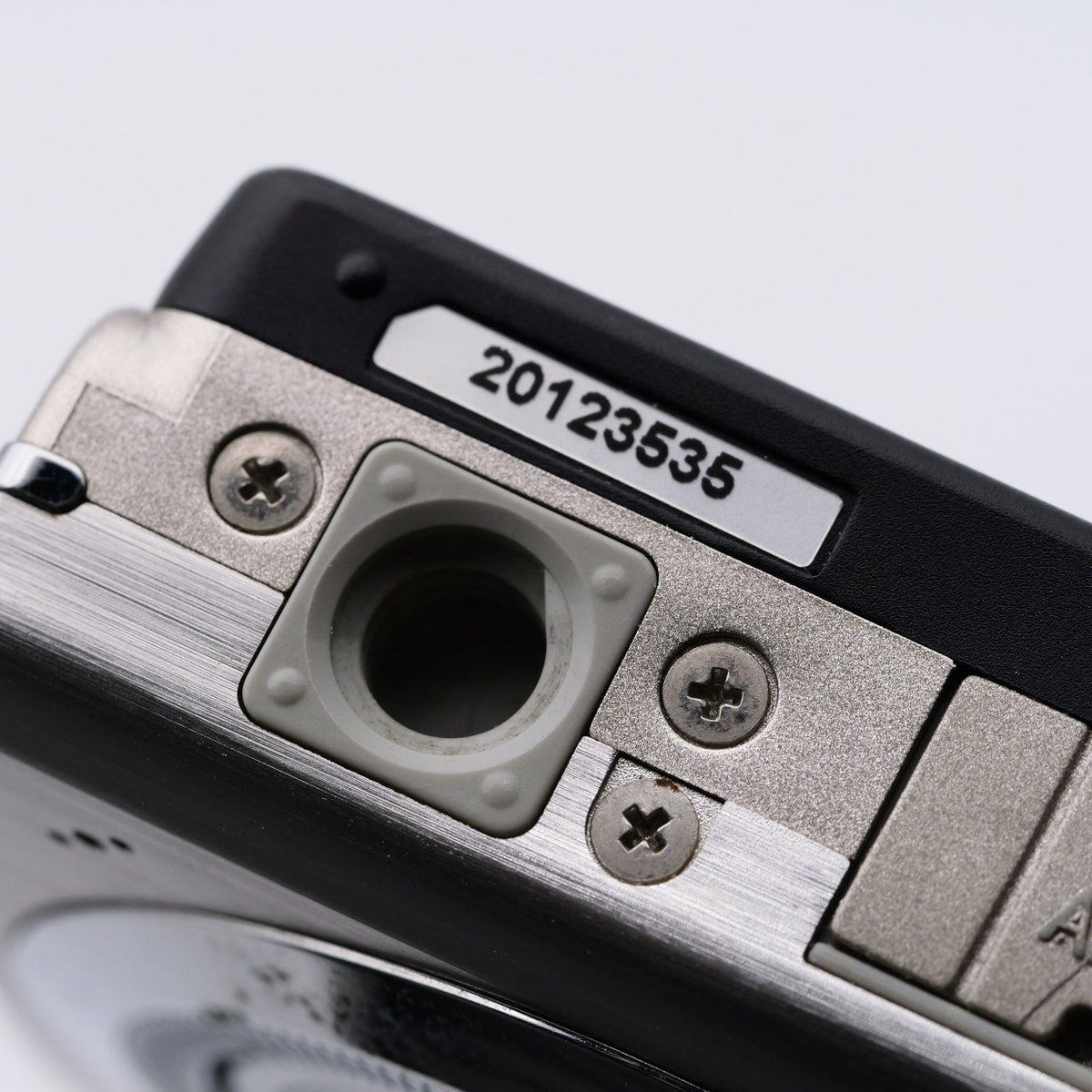 Nikon COOLPIX S230 ソリッドシルバー コンパクトデジタルカメラ ニコン