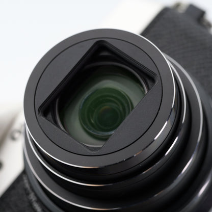 OLYMPUS STYLUS SH-2 コンパクトデジタルカメラ オリンパス