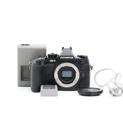 OLYMPUS OM-D E-M1 ミラーレス一眼 オリンパス マイクロフォーサーズマウント