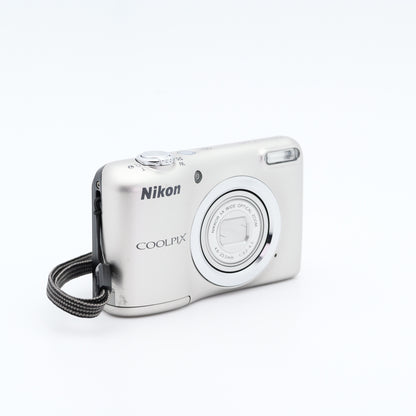 Nikon COOLPIX A10 シルバー コンパクトデジタルカメラ ニコン