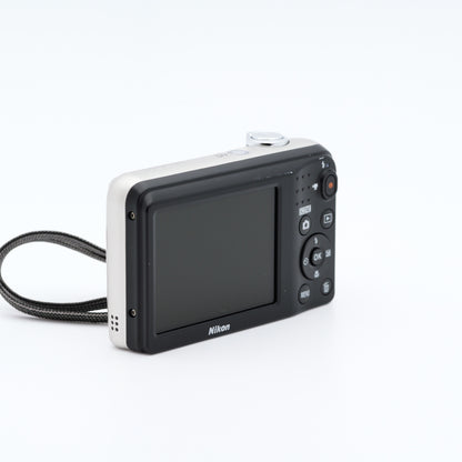 Nikon COOLPIX A10 シルバー コンパクトデジタルカメラ ニコン