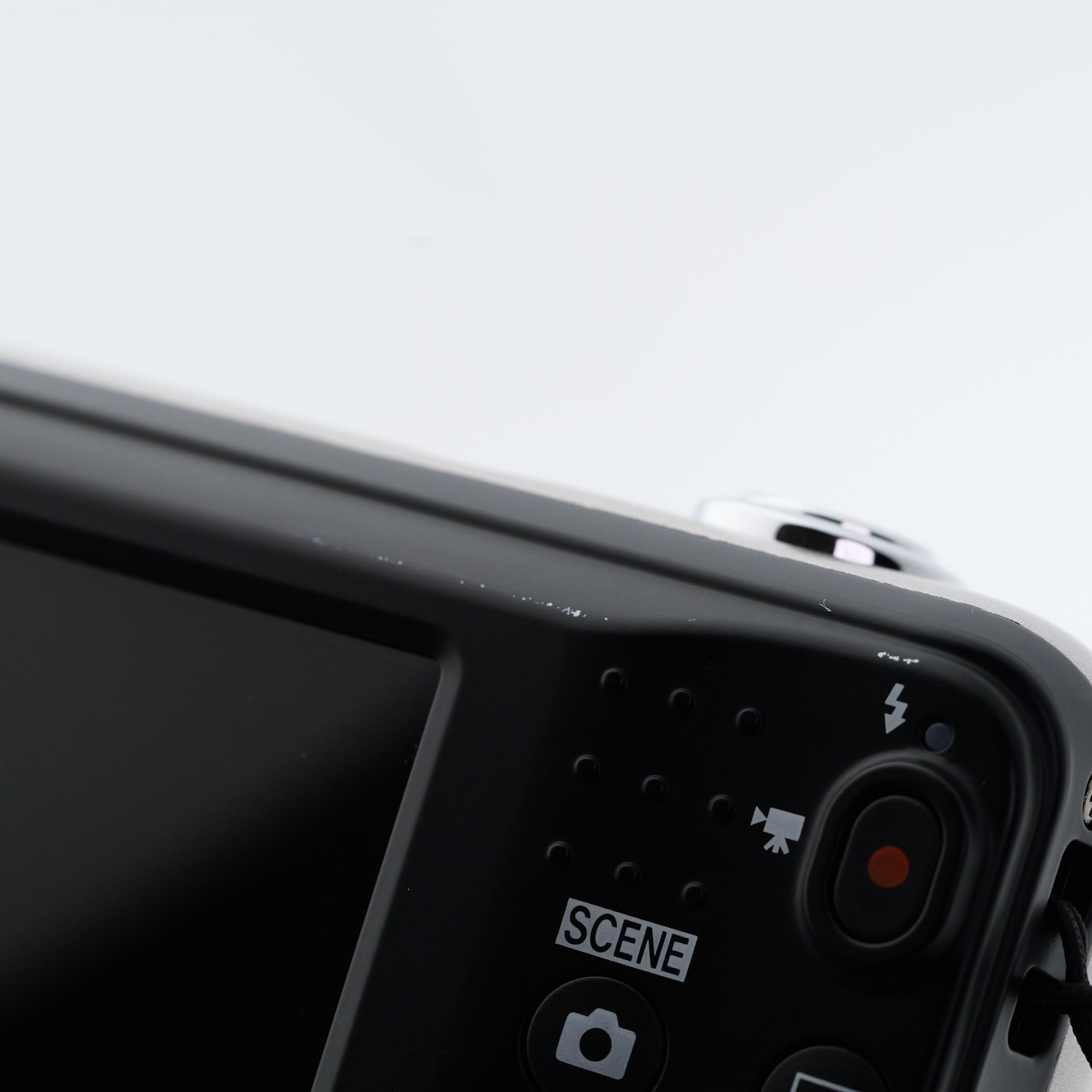 Nikon COOLPIX A10 シルバー コンパクトデジタルカメラ ニコン – 東京