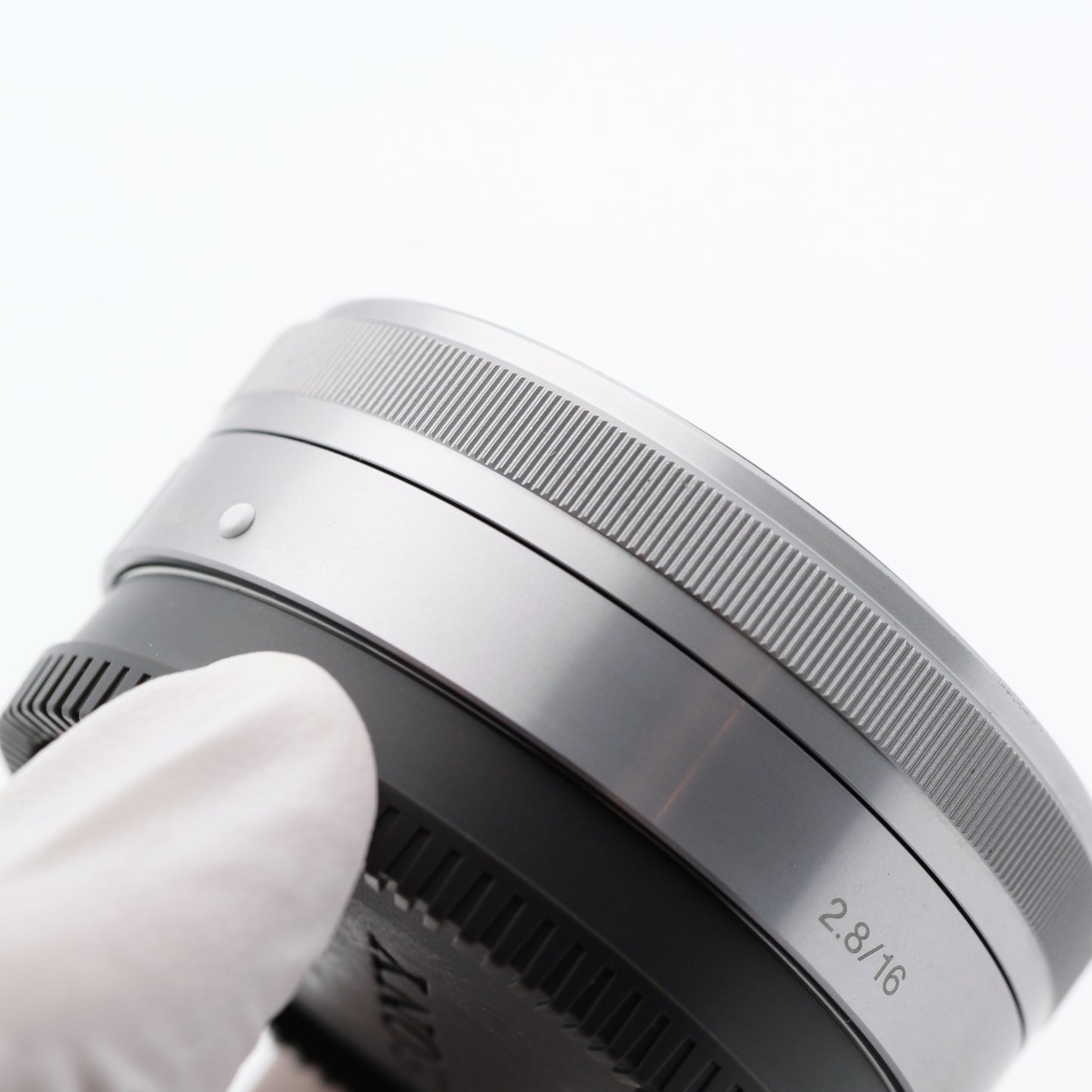 SONY E 16mm F2.8 SEL16F28 レンズ ソニー Eマウント