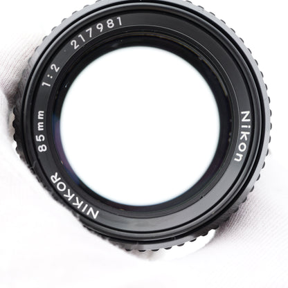 Nikon Ai NIKKOR 85mm F2 レンズ ニコン Fマウント