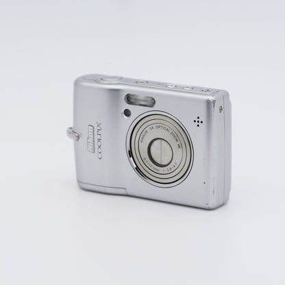 Nikon COOLPIX L12 コンパクトデジタルカメラ ニコン