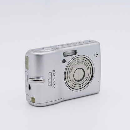 Nikon COOLPIX L12 コンパクトデジタルカメラ ニコン