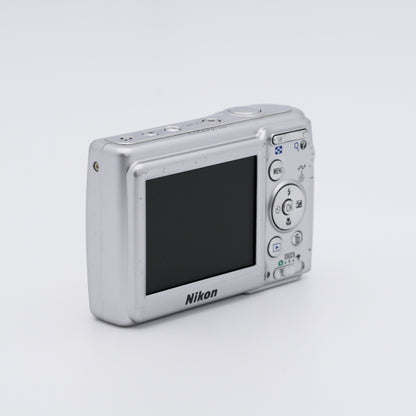 Nikon COOLPIX L12 コンパクトデジタルカメラ ニコン