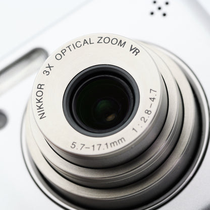 Nikon COOLPIX L12 コンパクトデジタルカメラ ニコン