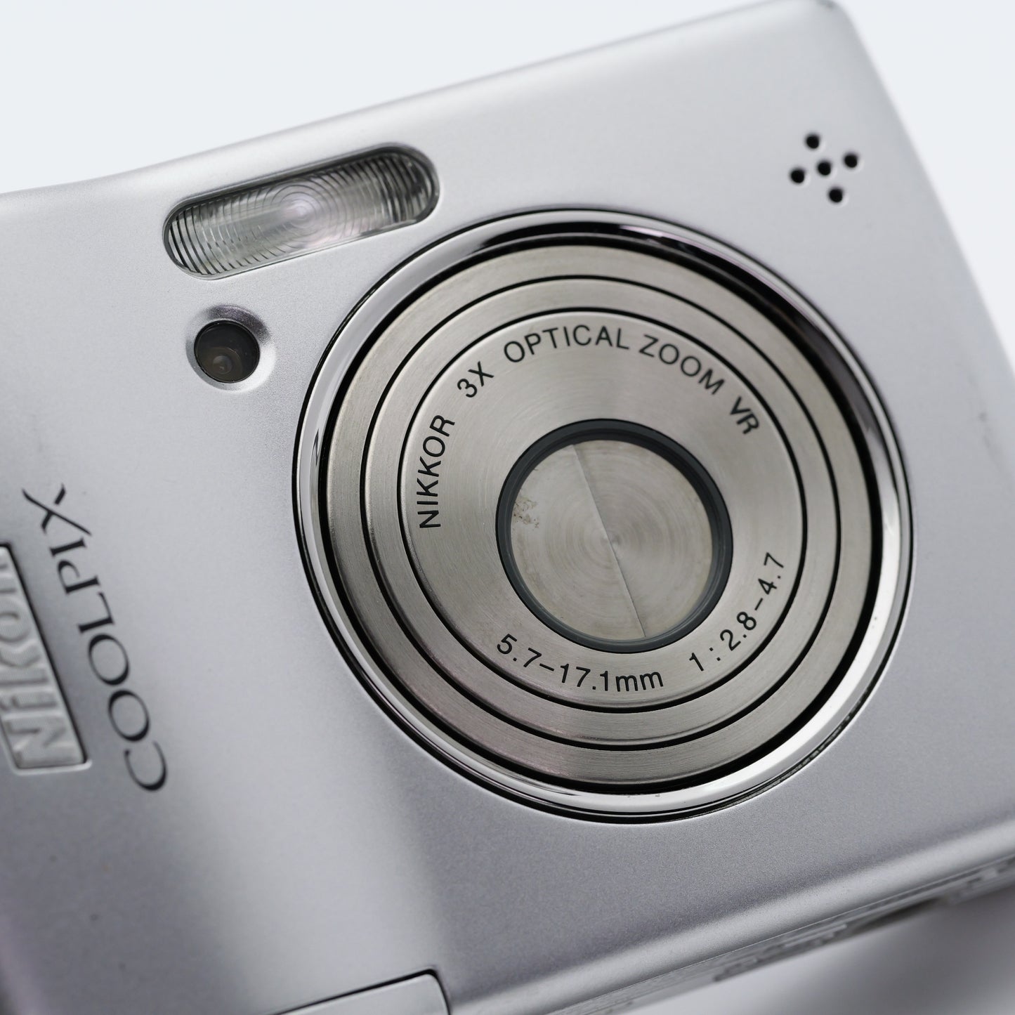 Nikon COOLPIX L12 コンパクトデジタルカメラ ニコン