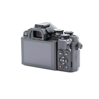 OLYMPUS OM-D E-M10 Mark III ダブルズームレンズキット ミラーレス一眼 オリンパス マイクロフォーサーズマウント