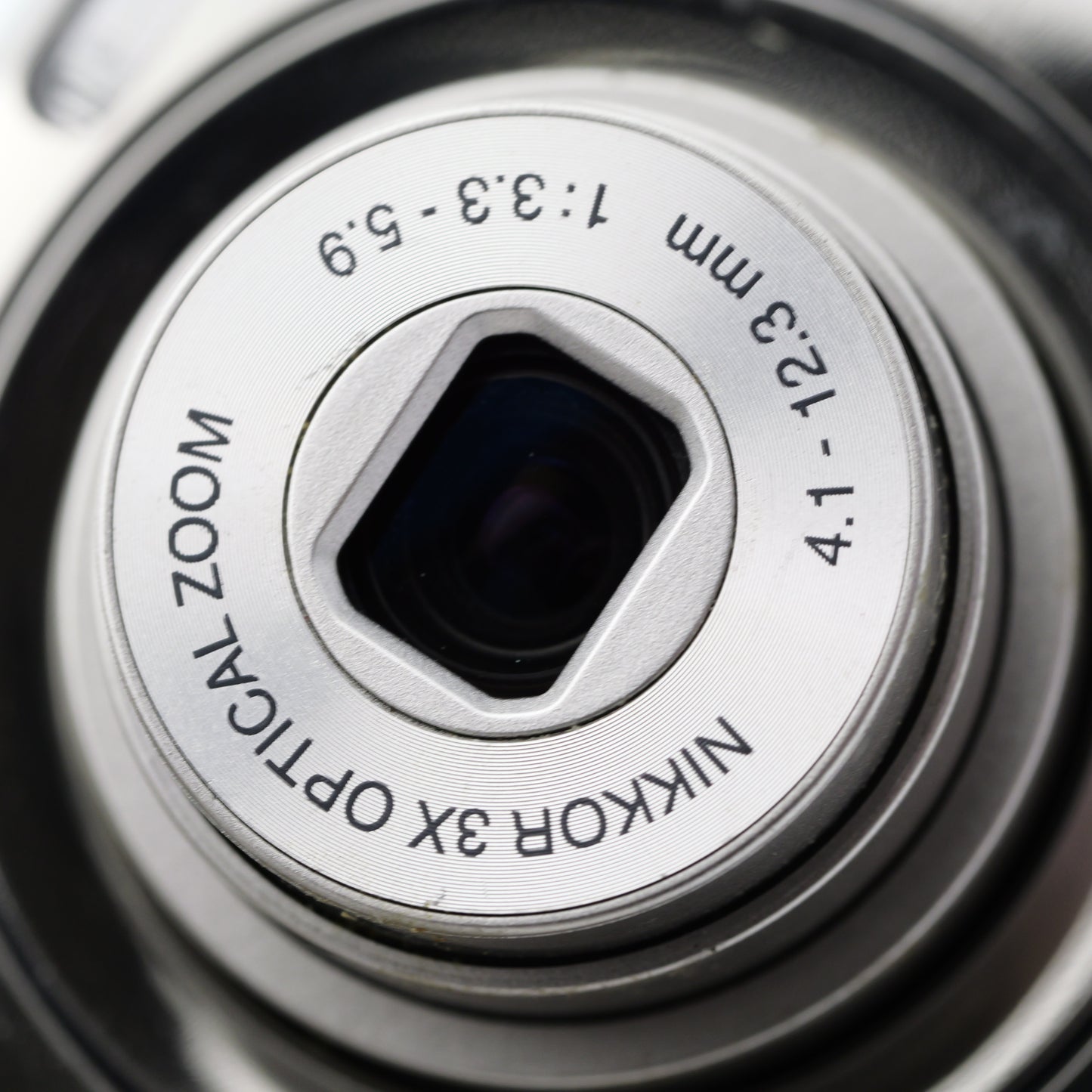 Nikon COOLPIX S01 コンパクトデジタルカメラ ニコン