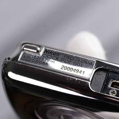 Nikon COOLPIX S01 コンパクトデジタルカメラ ニコン