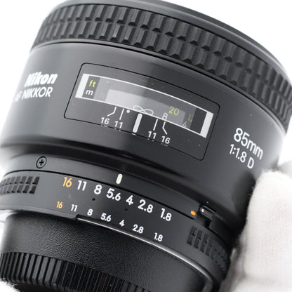 Nikon AF NIKKOR 85mm F1.8 D レンズ ニコン Fマウント