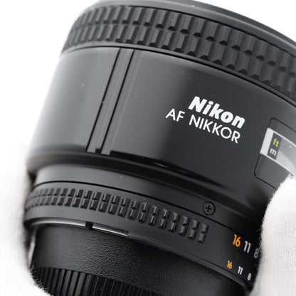 Nikon AF NIKKOR 85mm F1.8 D レンズ ニコン Fマウント
