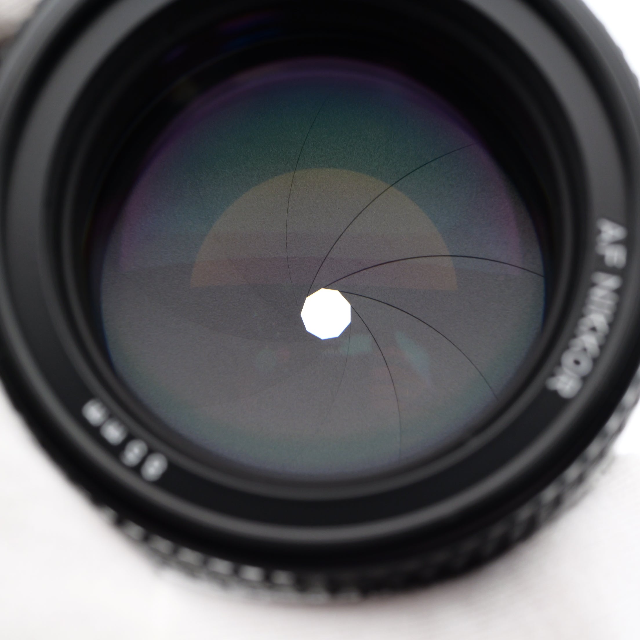 Nikon AF NIKKOR 85mm f/1.8 D レンズ　純正フード付 Nikon AF NIKKOR 85mm F1.8 D レンズ ニコン Fマウント – 東京写真機