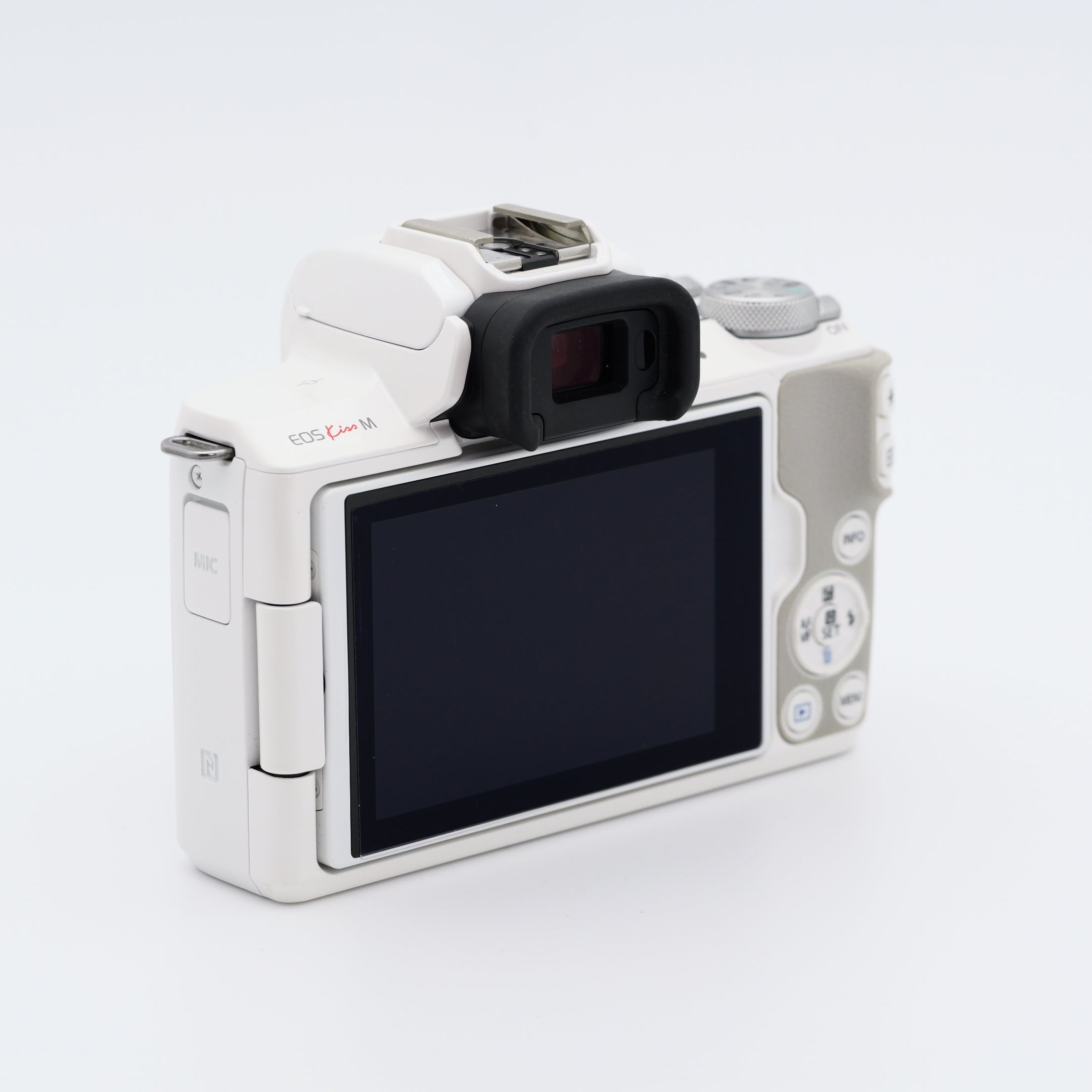 Canon EOS Kiss M ダブルズームキット ホワイト キヤノン EF-Mマウント