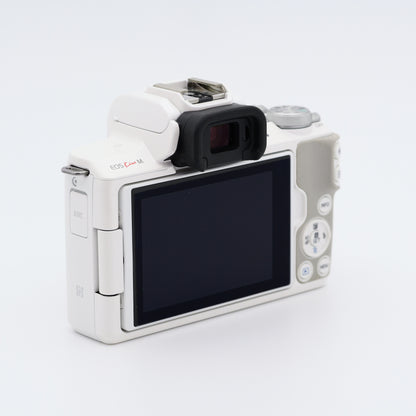 Canon EOS Kiss M ダブルズームキット ホワイト キヤノン EF-Mマウント