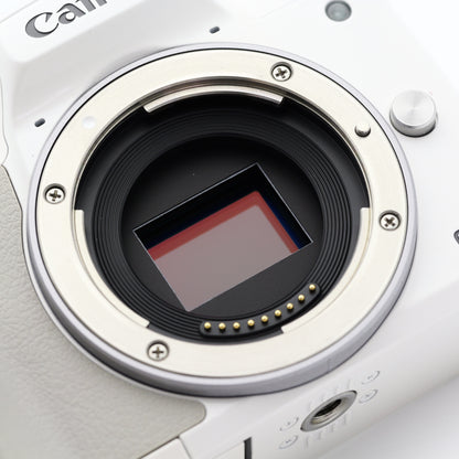 Canon EOS Kiss M ダブルズームキット ホワイト キヤノン EF-Mマウント