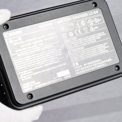 Canon LC-E4 LP-E4/LP-E4N用 充電器 キヤノン