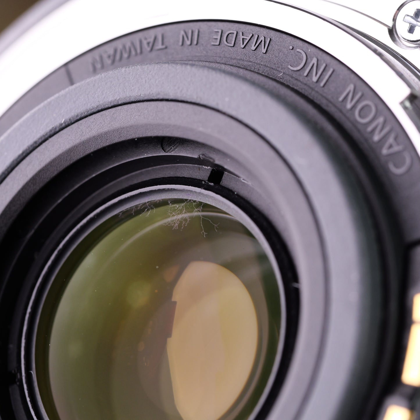 Canon EF-S 15-85mm F3.5-5.6 IS USM レンズ キヤノン EF/EF-Sマウント