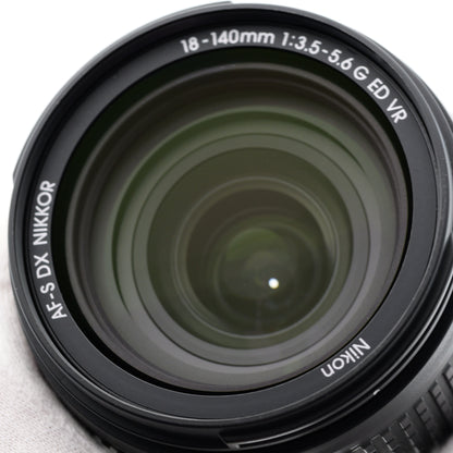 Nikon AF-S DX NIKKOR 18-140mm F3.5-5.6G ED VR レンズ ニコン Fマウント