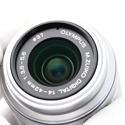 OLYMPUS M.ZUIKO DIGITAL 14-42mm F3.5-5.6 レンズ オリンパス マイクロフォーサーズマウント