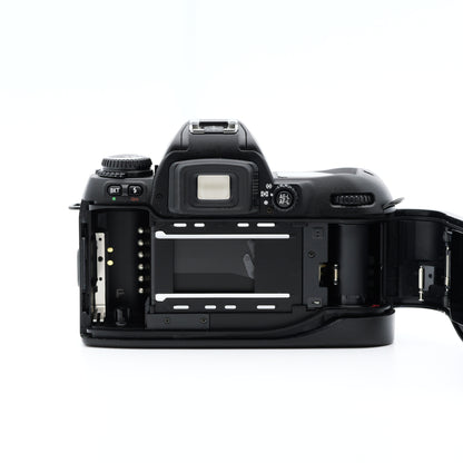 Nikon F80D フィルムカメラ ニコン Fマウント