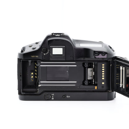 Canon EOS-1 フィルムカメラ キヤノン EFマウント
