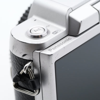 Panasonic DMC-GF7 ミラーレス一眼 パナソニック マイクロフォーサーズマウント