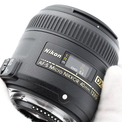 Nikon AF-S DX NIKKOR 40mm F2.8 G Micro レンズ ニコン Fマウント