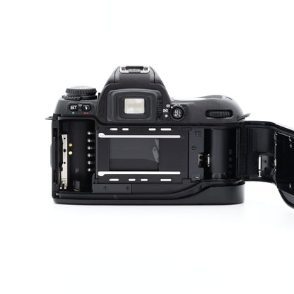 Nikon F80D フィルムカメラ ニコン Fマウント
