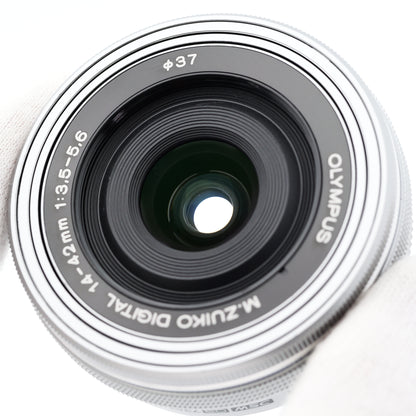OLYMPUS M.ZUIKO DIGITAL 14-42mm F3.5-5.6 EZ シルバー レンズ オリンパス マイクロフォーサーズマウント