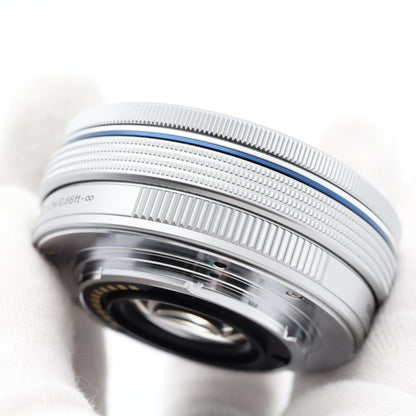 OLYMPUS M.ZUIKO DIGITAL 14-42mm F3.5-5.6 EZ シルバー レンズ オリンパス マイクロフォーサーズマウント