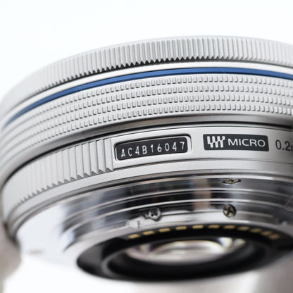 OLYMPUS M.ZUIKO DIGITAL 14-42mm F3.5-5.6 EZ シルバー レンズ オリンパス マイクロフォーサーズマウント