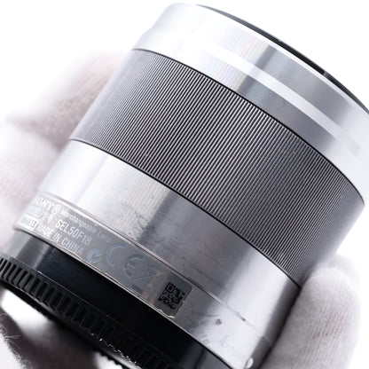 SONY E 50mm F1.8 SEL50F18 シルバー レンズ ソニー Eマウント