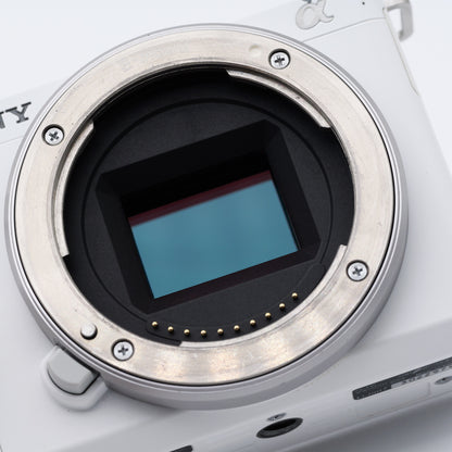 SONY VLOGCAM ZV-E10 ホワイト ミラーレス一眼 ソニー Eマウント