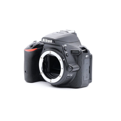 Nikon D5500 デジタル一眼レフ ニコン Fマウント