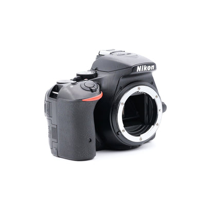 Nikon D5500 デジタル一眼レフ ニコン Fマウント