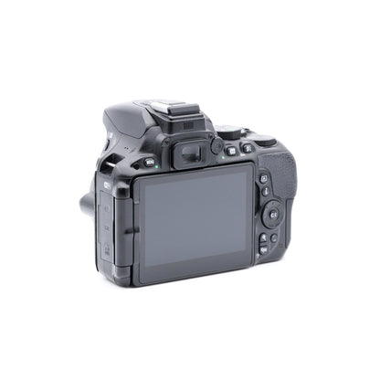 Nikon D5500 デジタル一眼レフ ニコン Fマウント