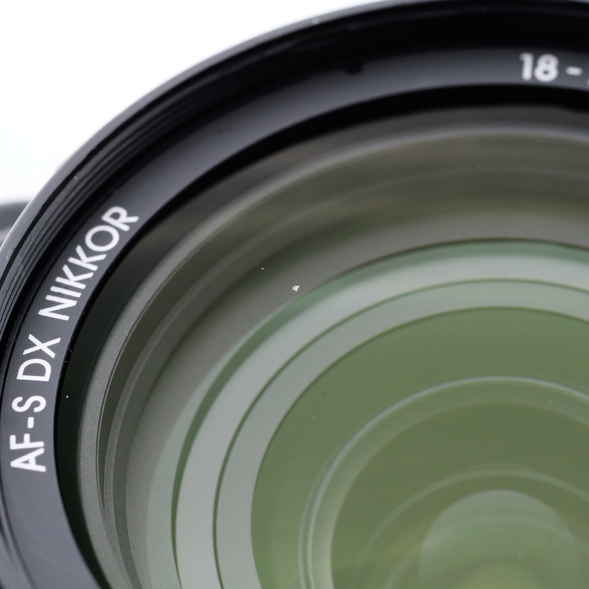 Nikon AF-S DX NIKKOR 18-140mm F3.5-5.6 G ED VR レンズ ニコン Fマウント