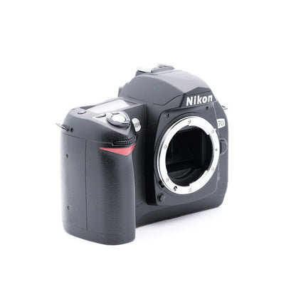 Nikon D70 デジタル一眼レフ ニコン Fマウント