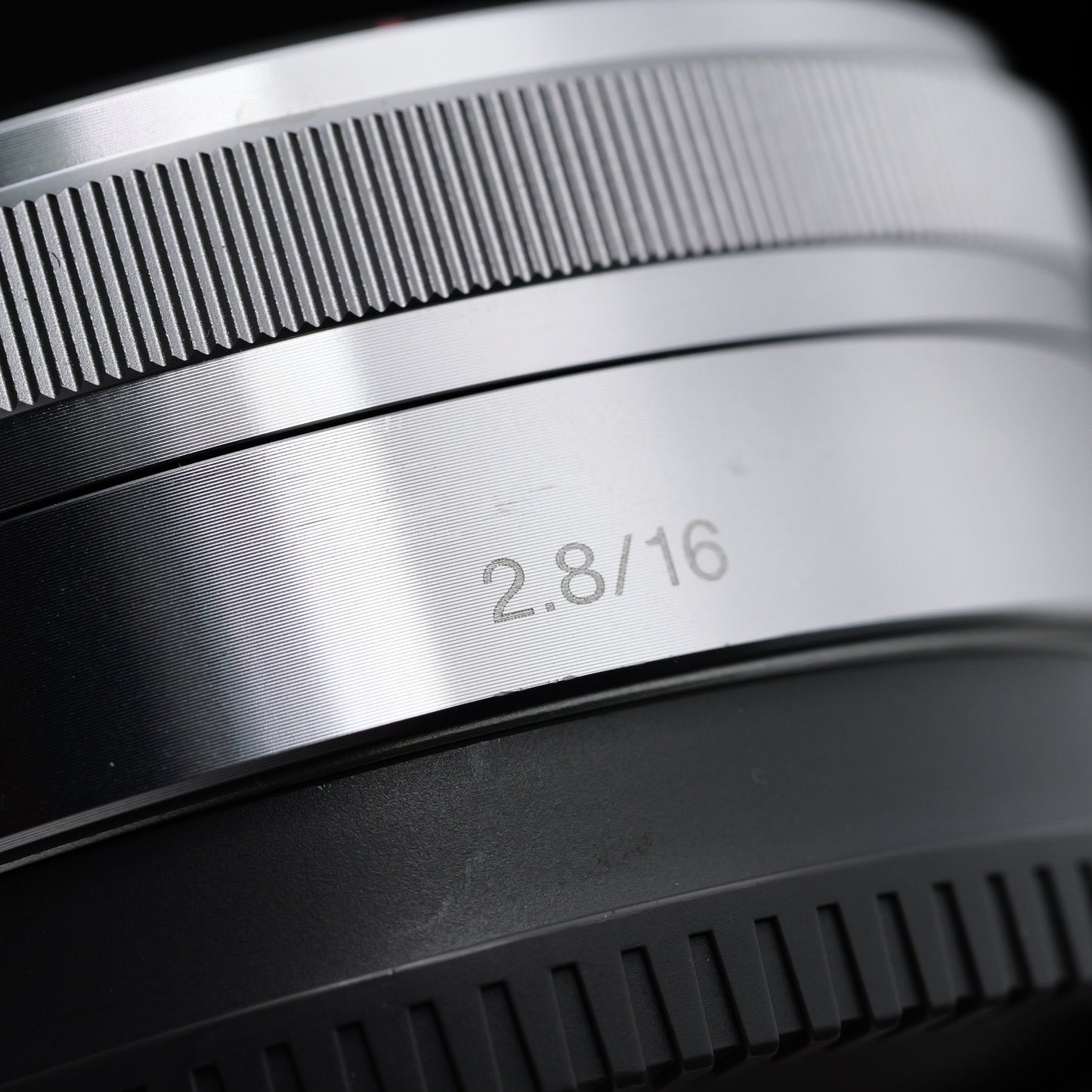 SONY E 16mm F2.8 SEL16F28 レンズ ソニー Eマウント
