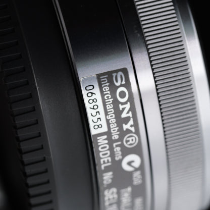 SONY E 16mm F2.8 SEL16F28 レンズ ソニー Eマウント