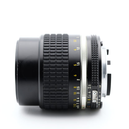 Nikon Ai-S NIKKOR 105mm F2.5 レンズ ニコン Fマウント