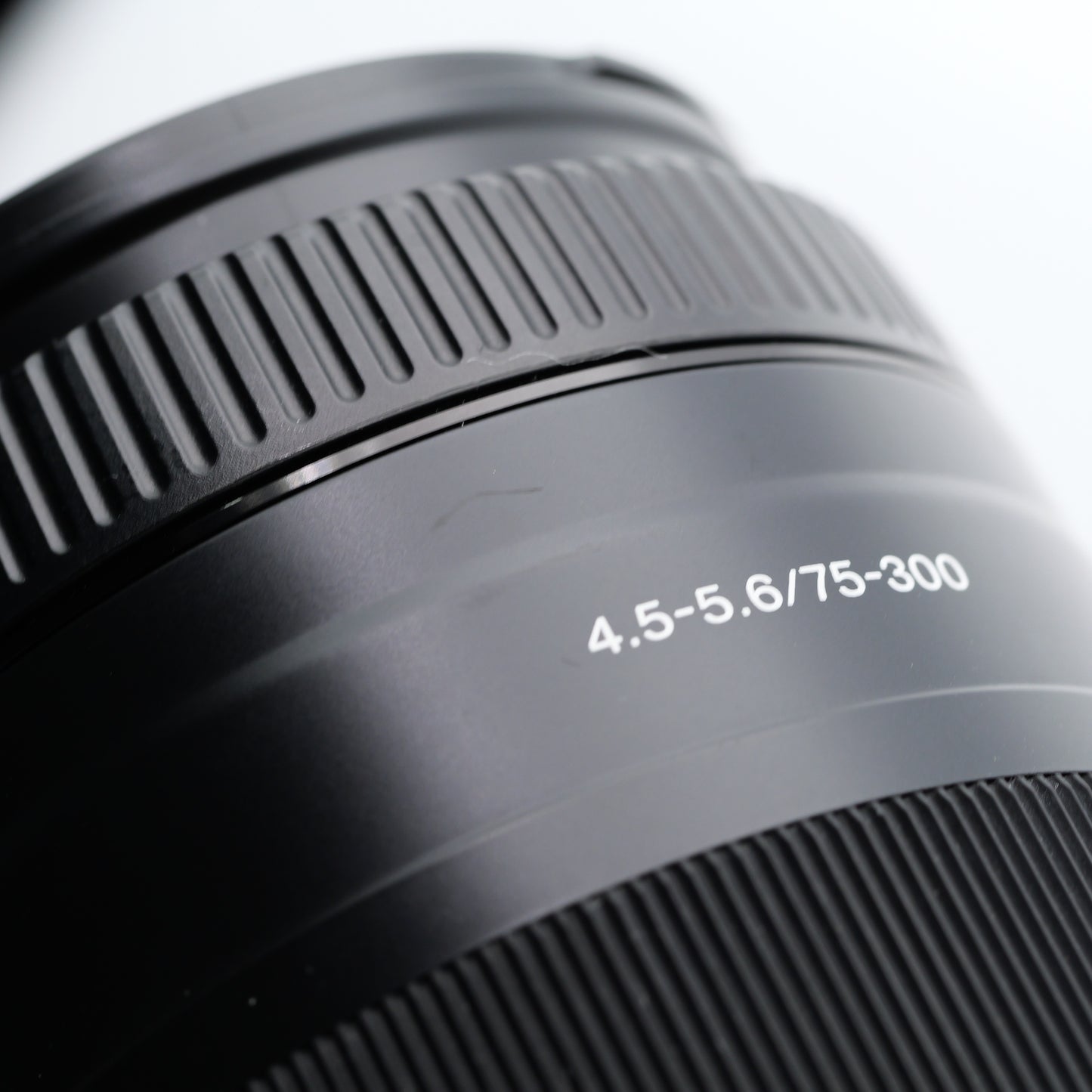 SONY 75-300mm F4.5-5.6 SAL75300 レンズ ソニー Aマウント