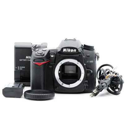 Nikon D7000 デジタル一眼レフ ニコン Fマウント